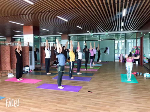 通泰工會開展午間瑜伽活動