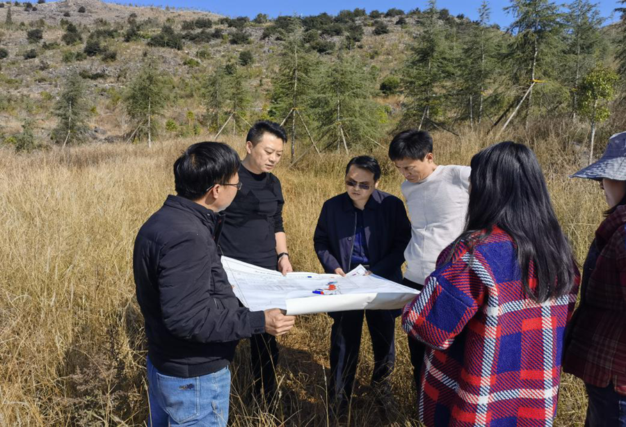 楊曉波到安居家園項目、大業(yè)公司調(diào)研