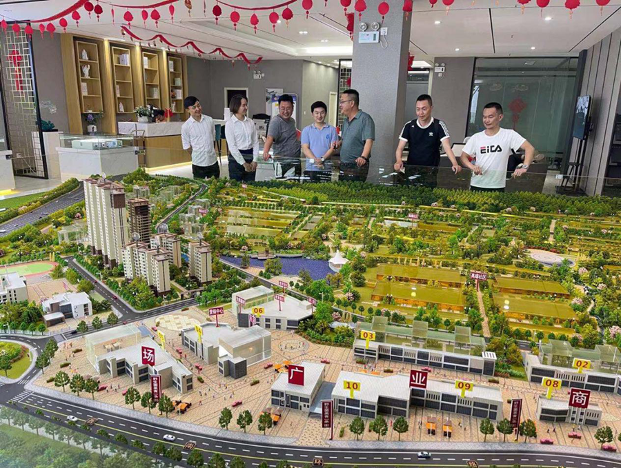 趙慶龍到晉寧安居和苑項(xiàng)目檢查指導(dǎo)