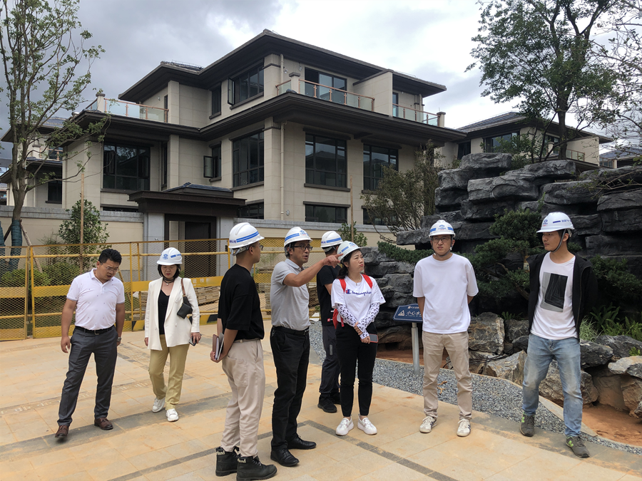 楊劍波到玉溪高鐵新城項(xiàng)目指導(dǎo)規(guī)劃設(shè)計(jì)工作