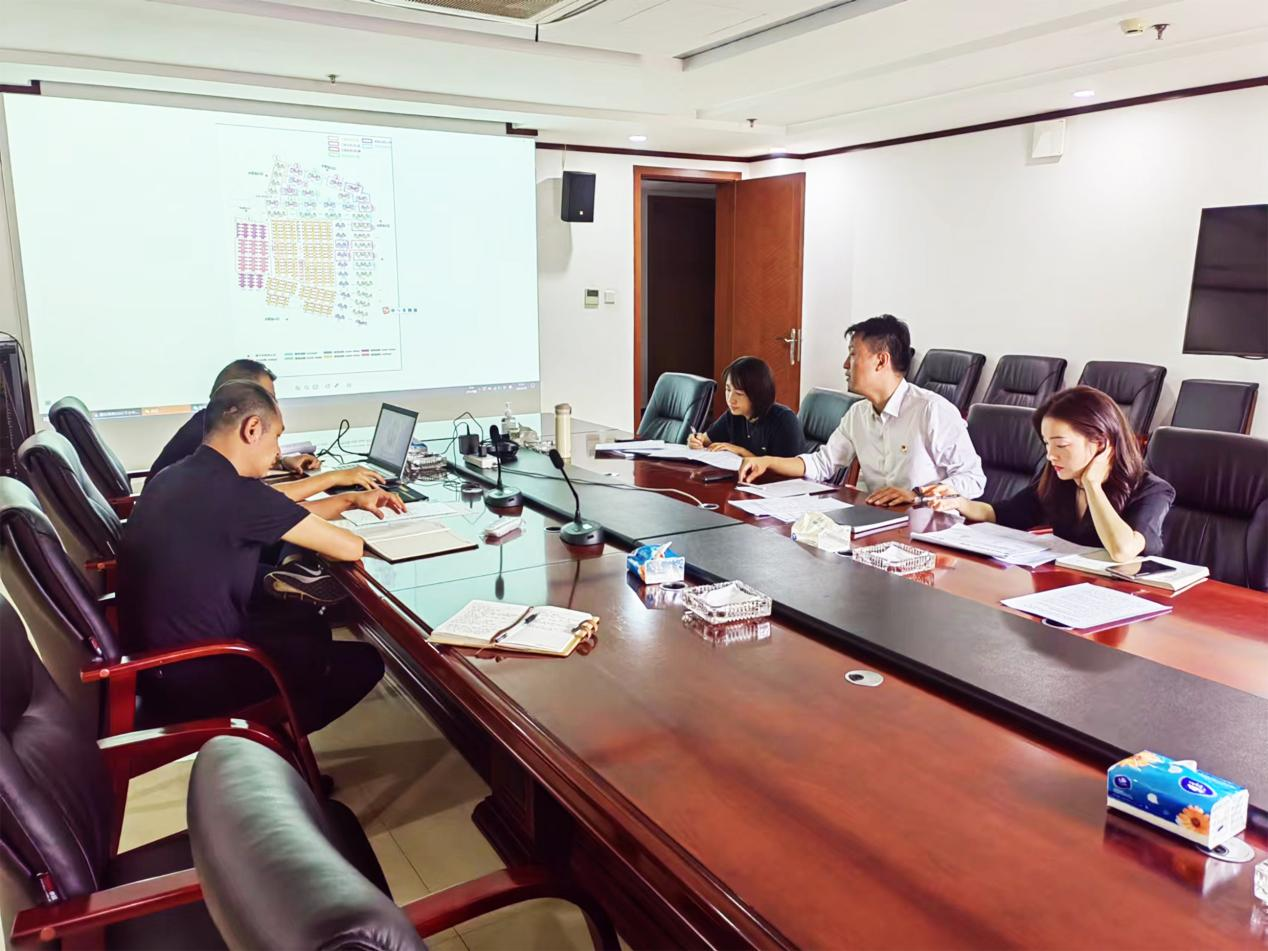 胡亞?wèn)|帶隊(duì)到通泰公司檢查指導(dǎo)