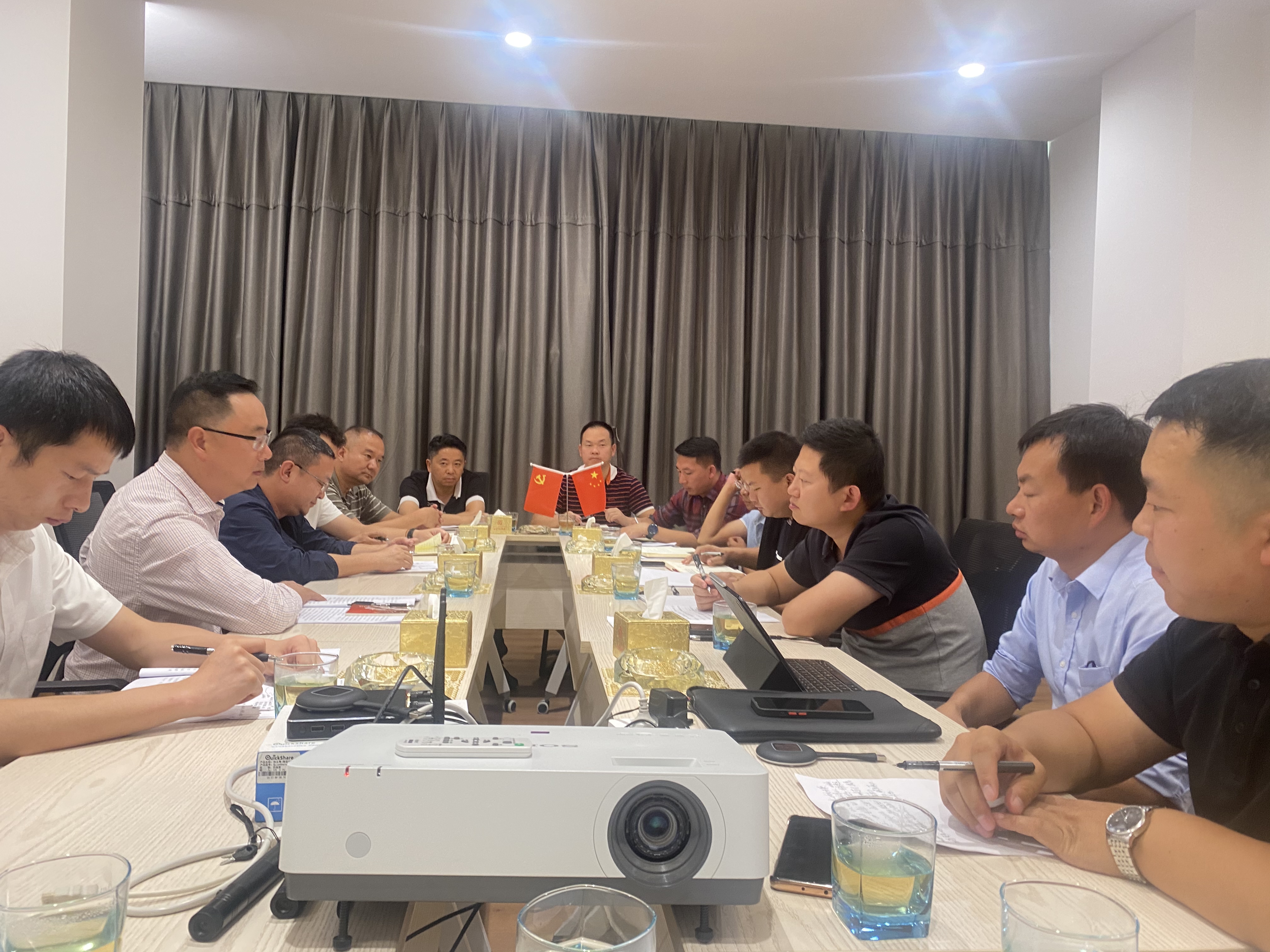 公司專職外部董事廖光榮調(diào)研大理片區(qū)項目