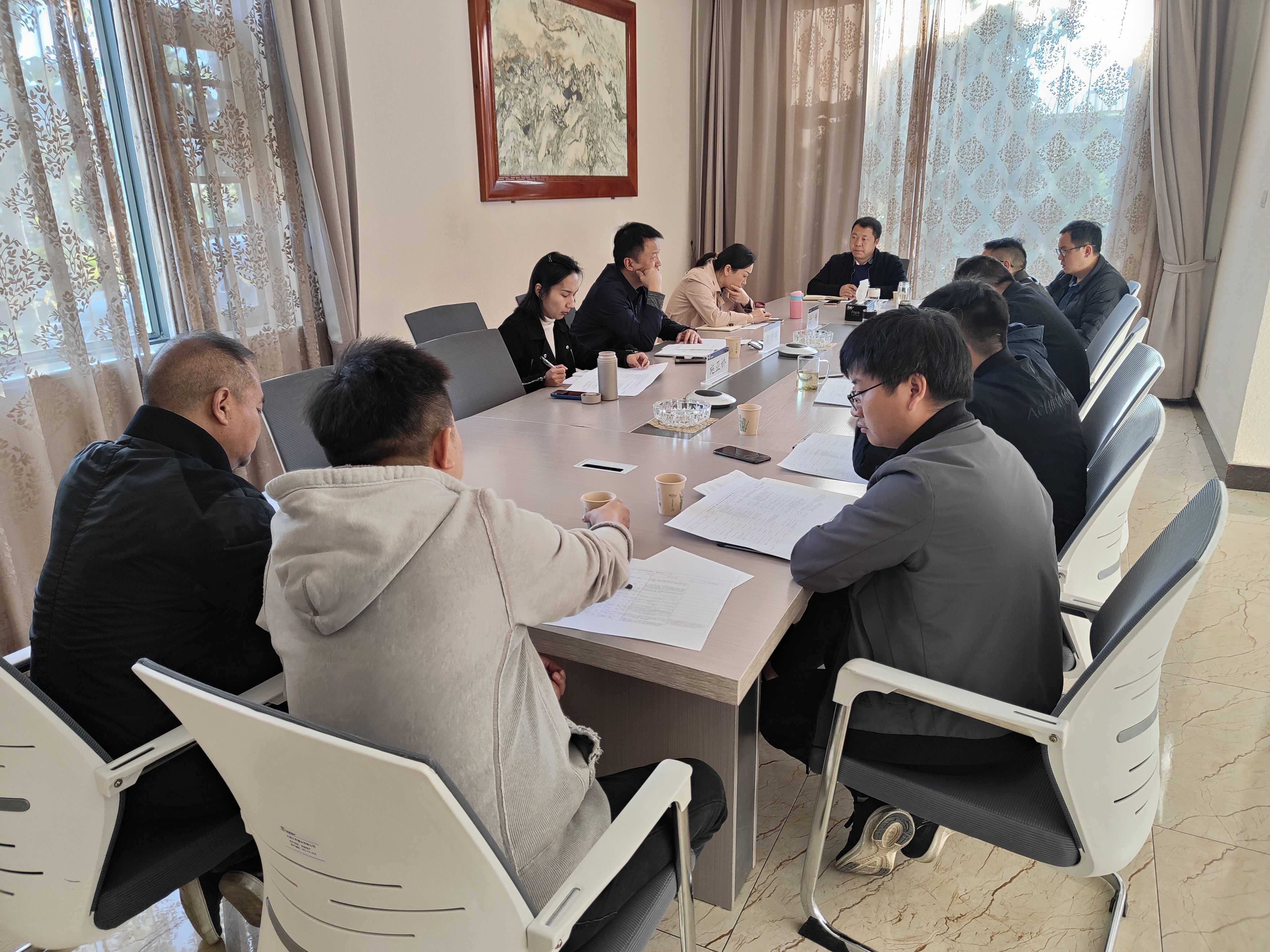 胡亞?wèn)|到大理片區(qū)調(diào)研指導(dǎo)工作