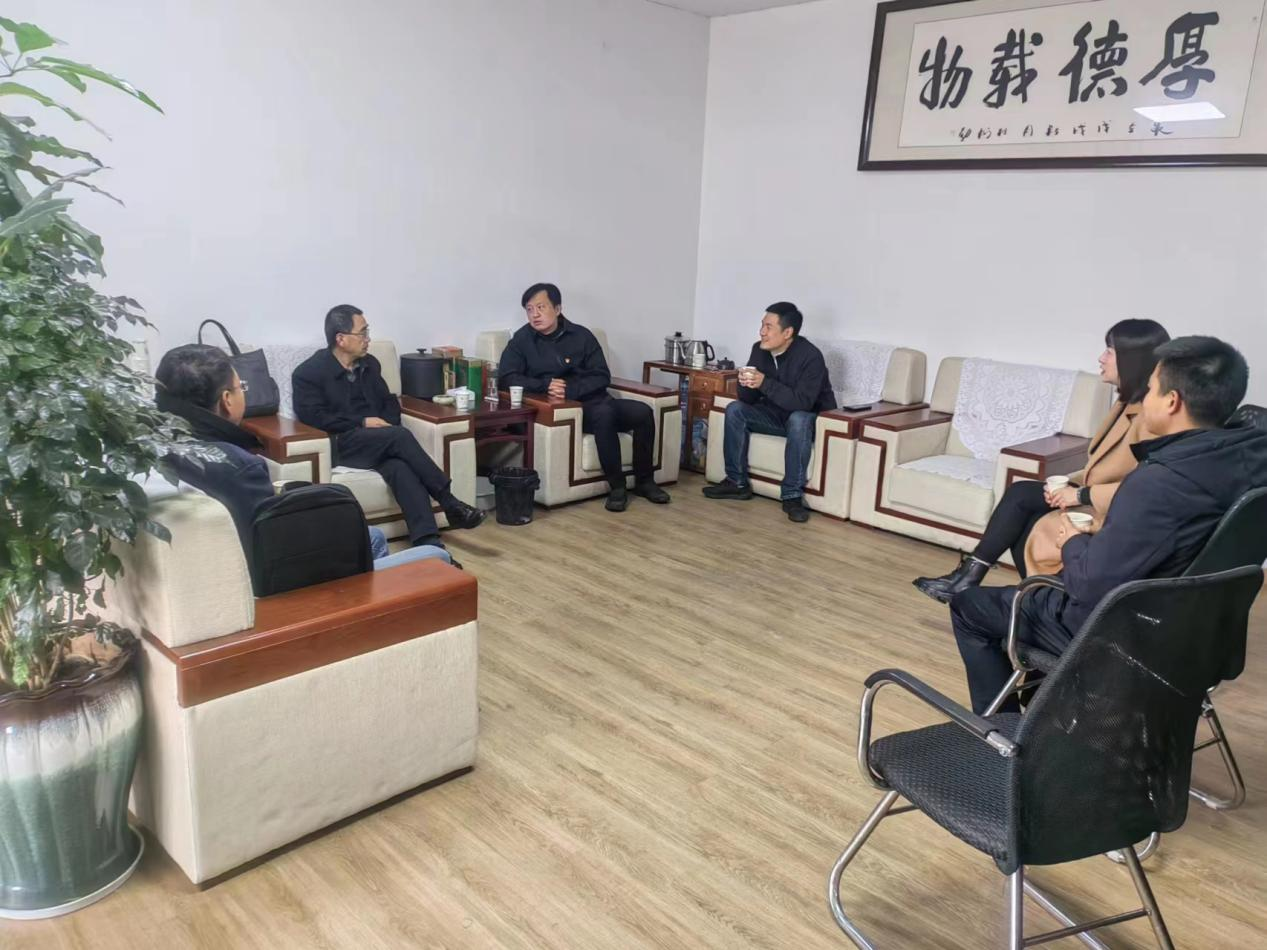 通泰公司與云南財經(jīng)大學交流座談