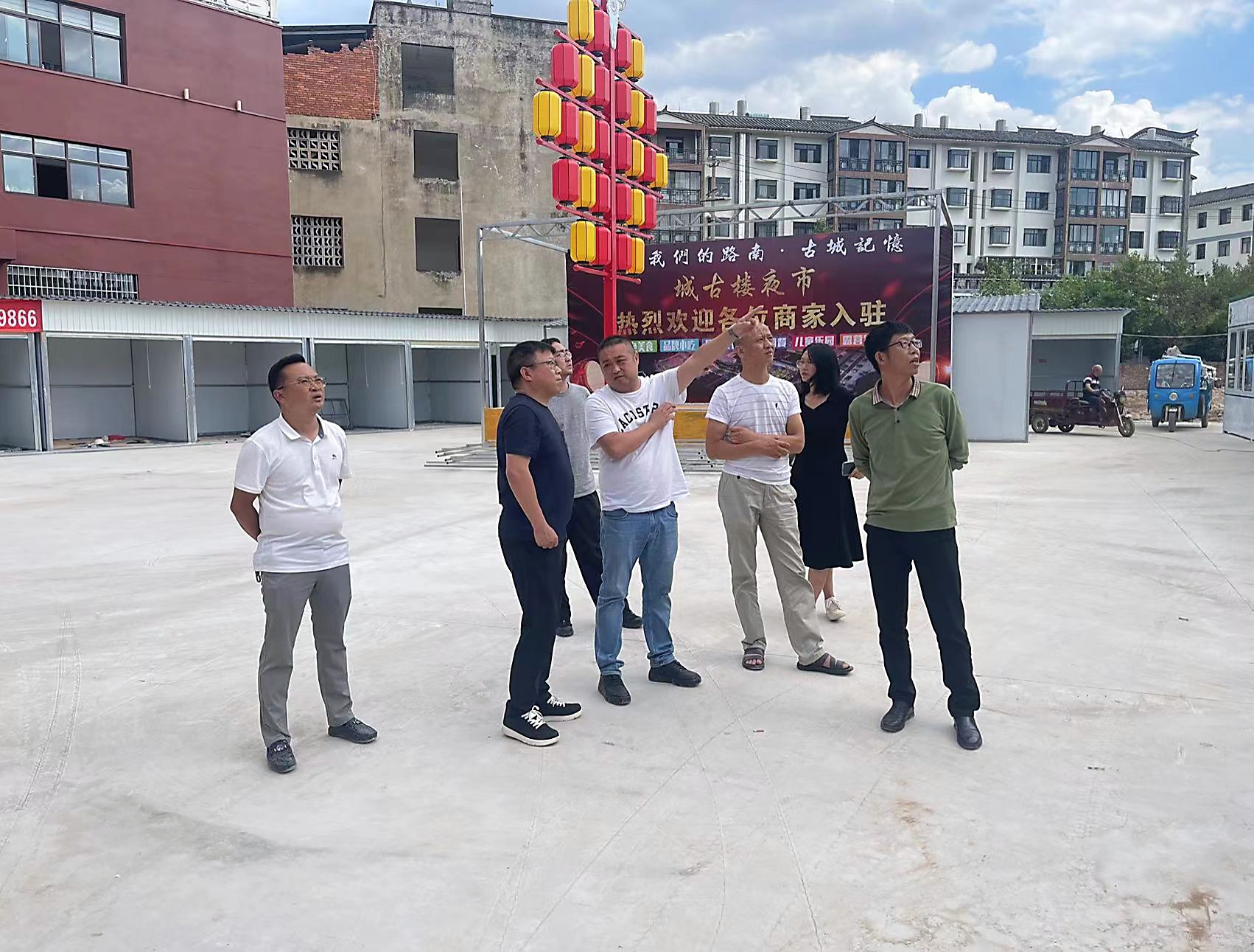 石林縣副縣長桂明調(diào)研石林棚改騰空土地臨時利用項目