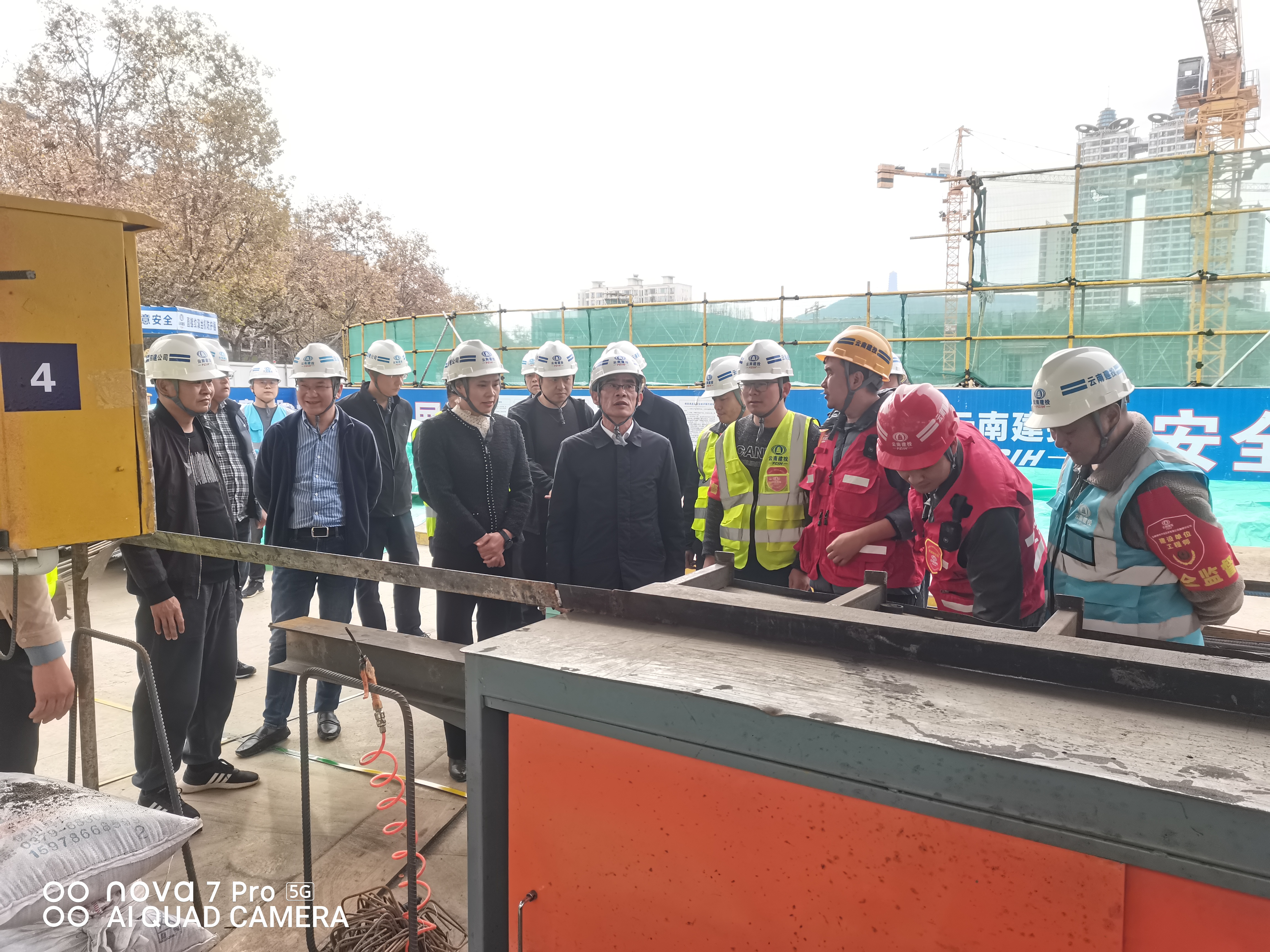 云南省安委會(huì)第七組考評(píng)組到東門街項(xiàng)目開(kāi)展2023年度安全生產(chǎn)目標(biāo)責(zé)任制檢查