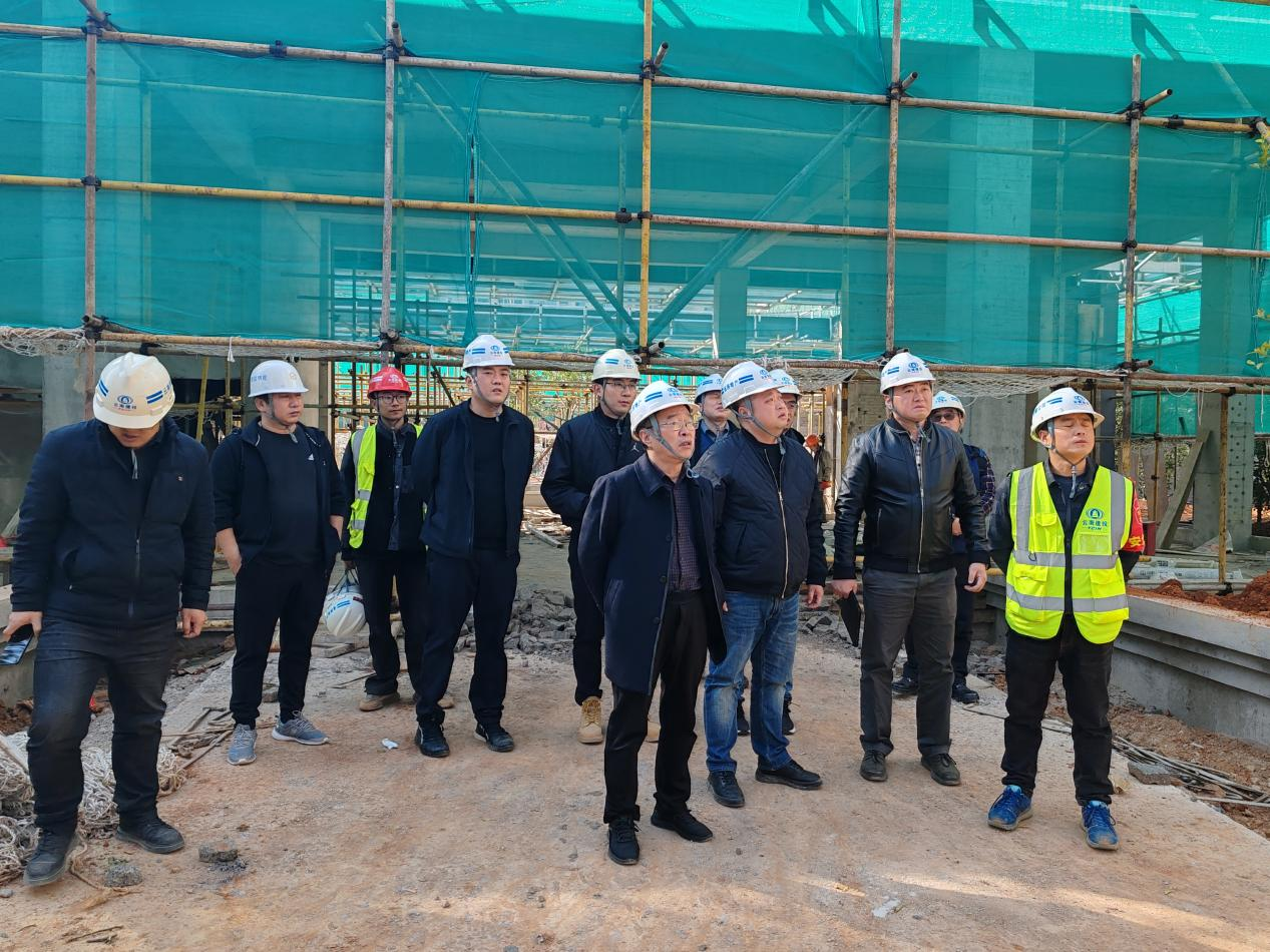 魏成凡到建投·春城華府、建投璞御檢查復(fù)工復(fù)產(chǎn)推進(jìn)情況